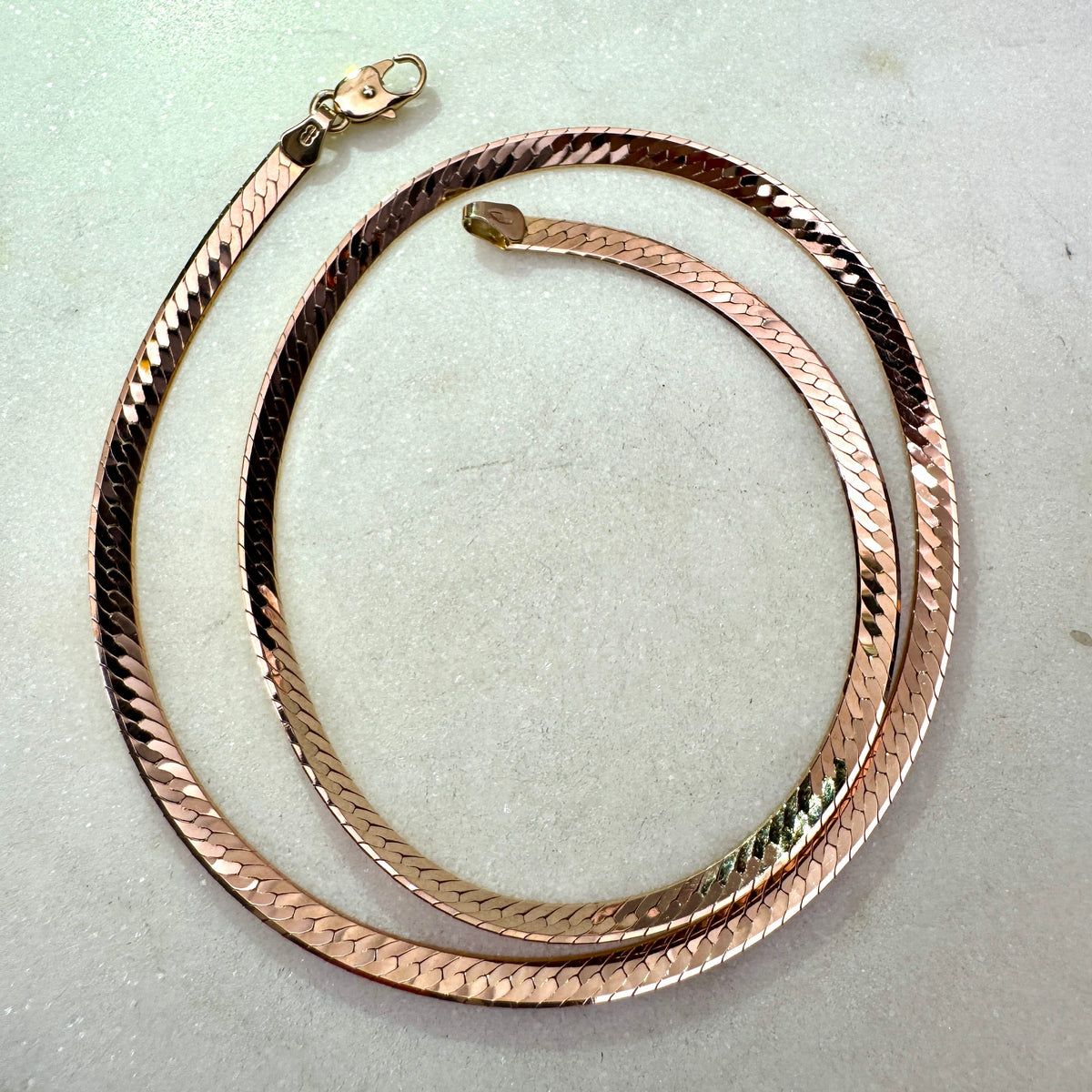 Vintage 9ct Unoaerre solid rosy herringbone necklace - EXCEPTIONAL - liquid gold!