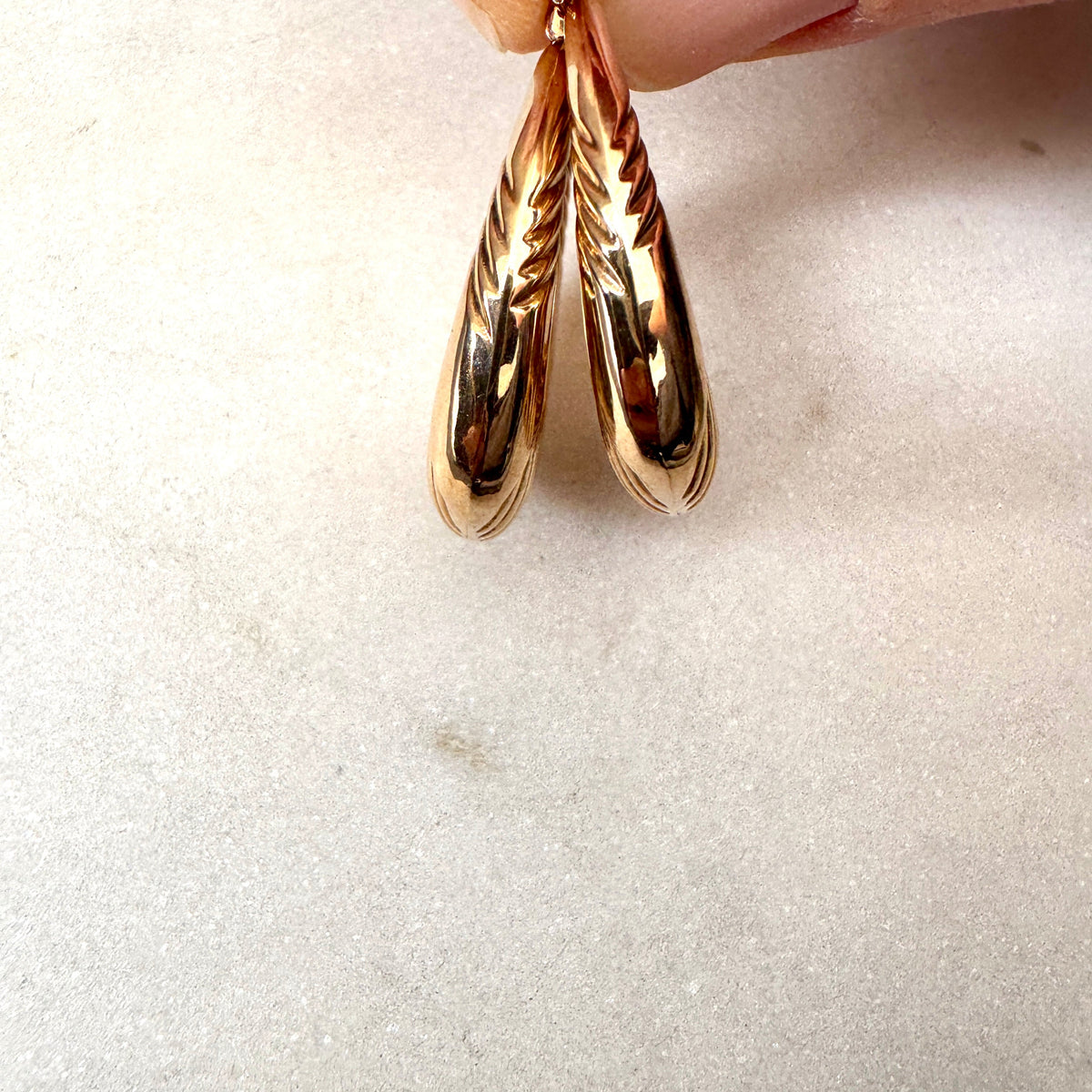 Vintage 9ct 'old gold' geometric hoops with full British hallmarks - gorgeous!!!