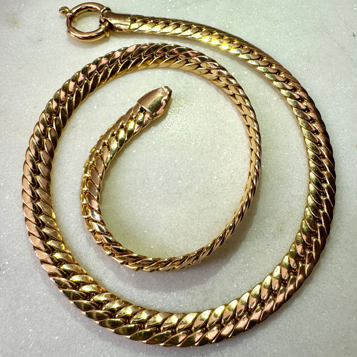 HEAVY HITTER! 18ct thick and heavy slinky necklace with big bolt clasp! Just too good!