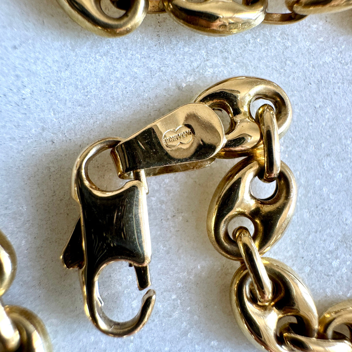 STOP! 18ct Unoaerre long puffy necklace - so PUFFY! Incredible condition