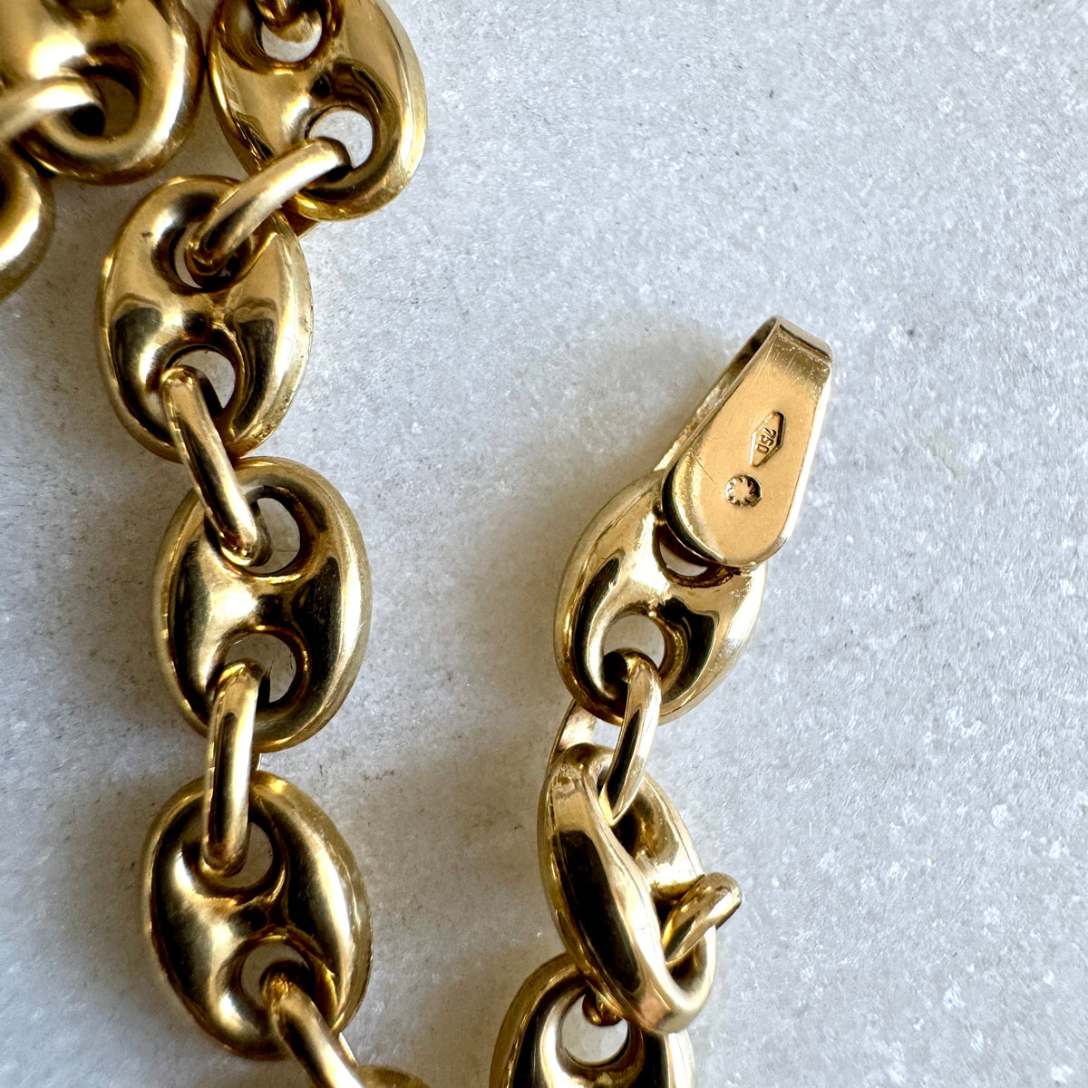 STOP! 18ct Unoaerre long puffy necklace - so PUFFY! Incredible condition