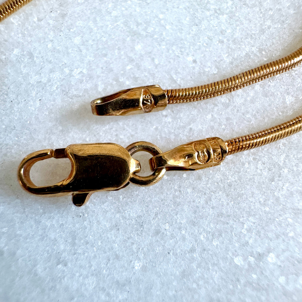 Rosy 'old gold' Unoaerre snake necklace with knots - just breathtaking! For collectors!