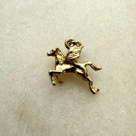 Collectable solid 9ct Pegasus pendant or charm - magical!