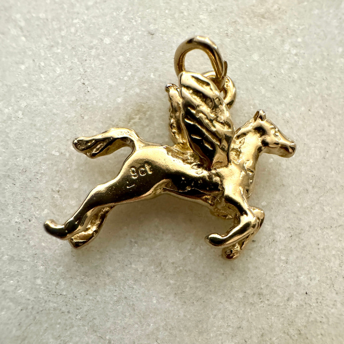Collectable solid 9ct Pegasus pendant or charm - magical!