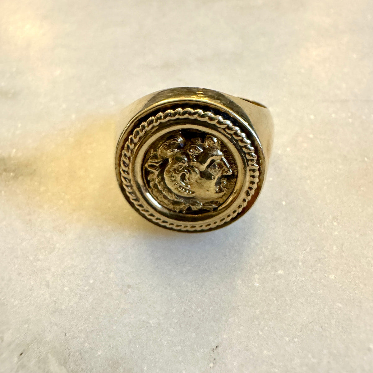 Vintage 14ct gold high profile ancient coin ring (all gold) Size P3/4