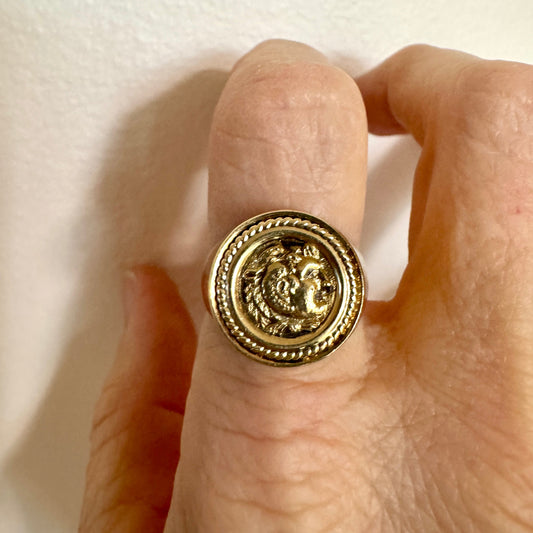 Vintage 14ct gold high profile ancient coin ring (all gold) Size P3/4