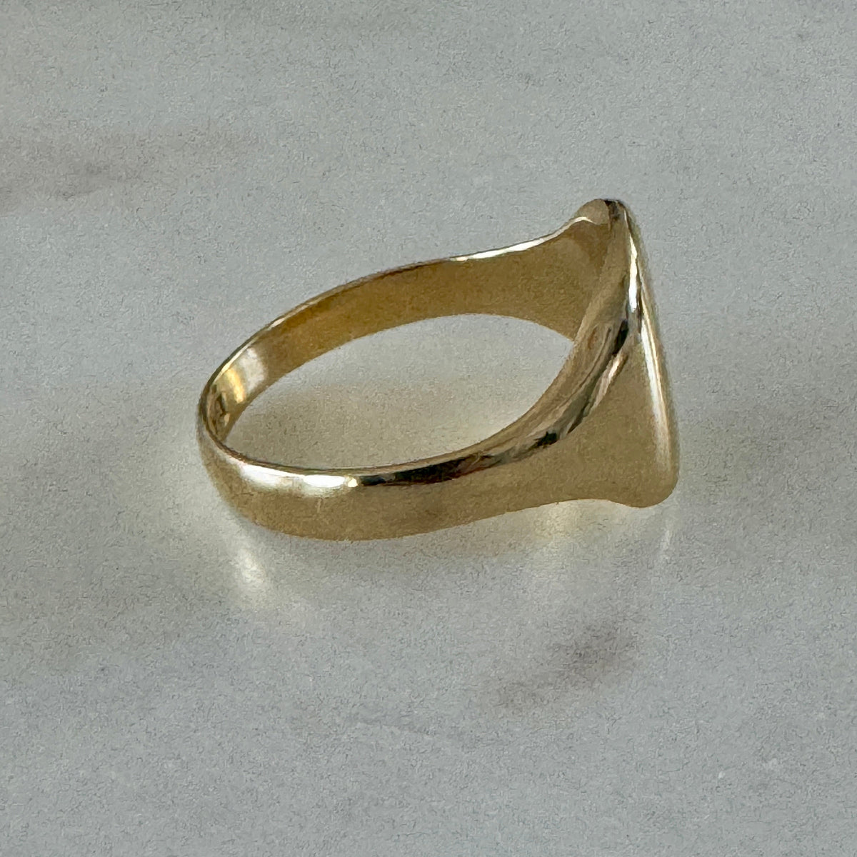 UK Chester hallmarked 1932 -  9ct signet ring!!! All the markings!! Size R 1/2