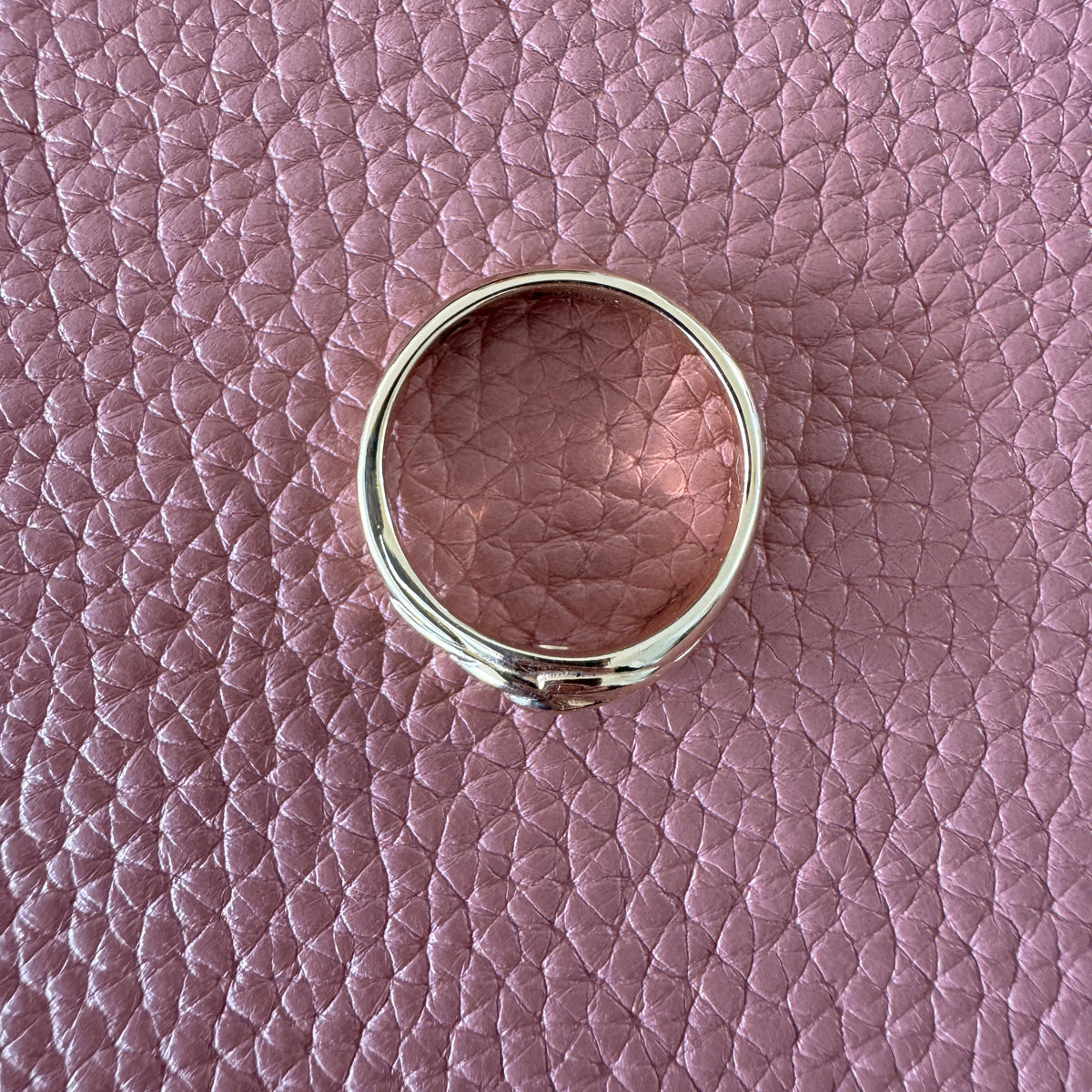 Vintage 9ct croissant inspired scultpural ring with diamond Size U