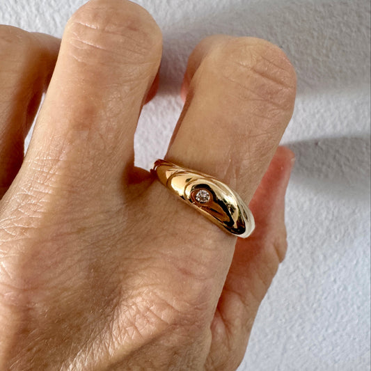 Vintage 9ct croissant inspired scultpural ring with diamond Size U