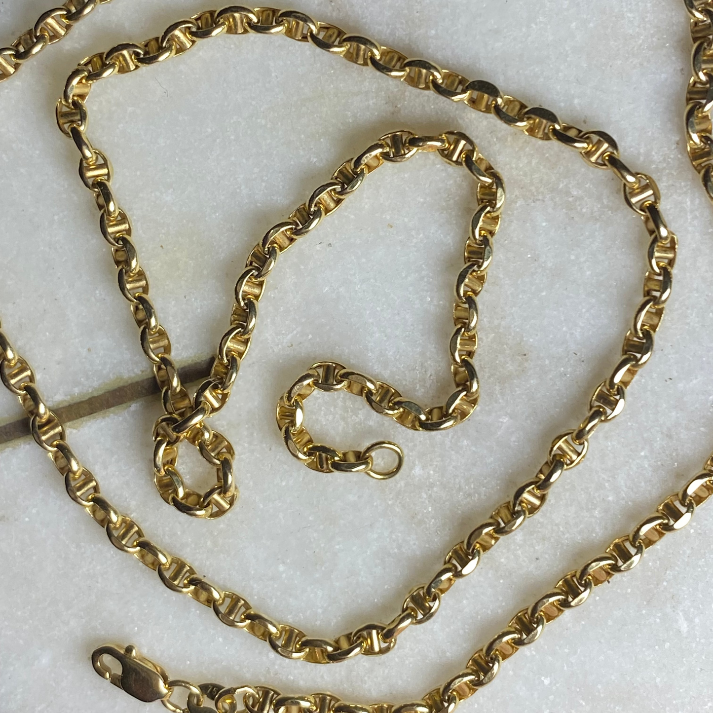 SOLD Vintage 18ct mini mariner chain