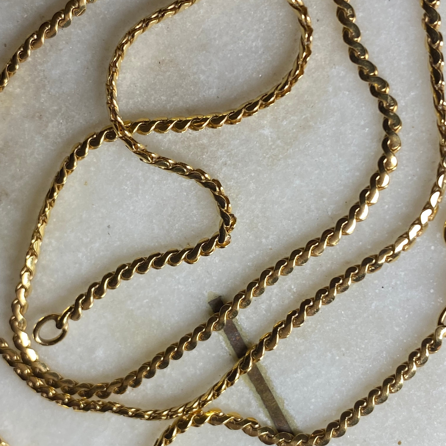 SOLD - Vintage 9ct Serpentine slinky necklace - super buttery!