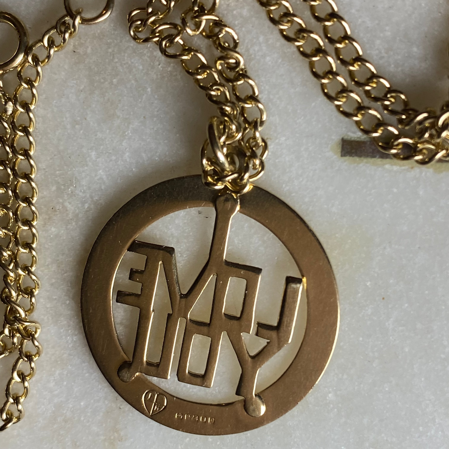 Vintage 9ct I Love You pendant on curb chain