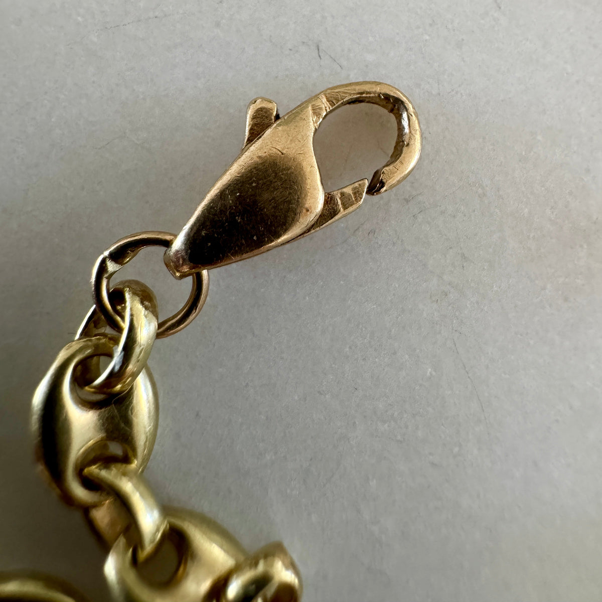 Solid 14ct gold puffy link bracelet with large 9ct O ring for charms