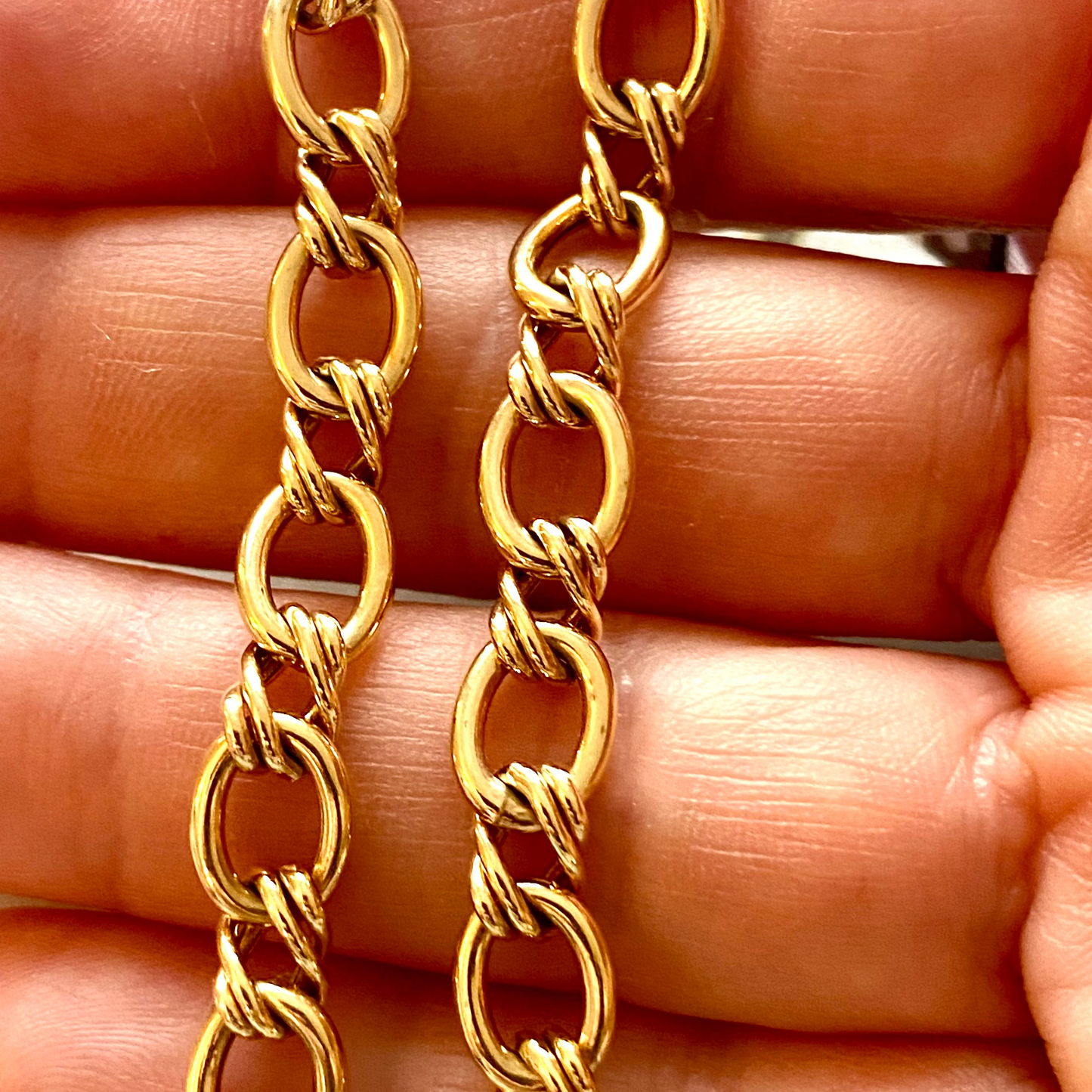 SOLD. Vintage 9ct UnoAErre fancy link hollow bracelet