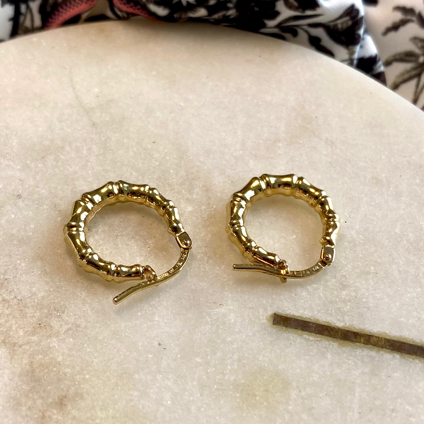 Vintage 9ct gold UnoAErre mini bamboo hoop earrings