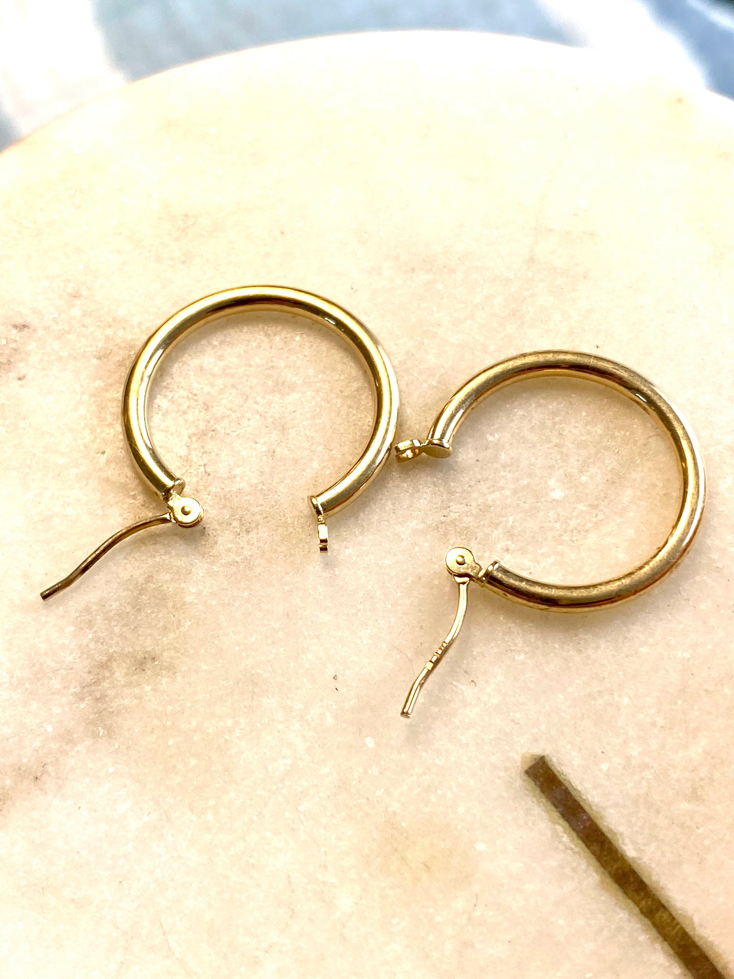 SOLD  Vintage 14ct hoop earrings
