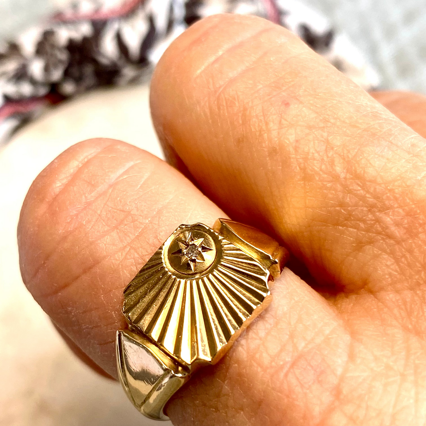 SOLD  Stunning 9ct gold signet ring with diamond feature