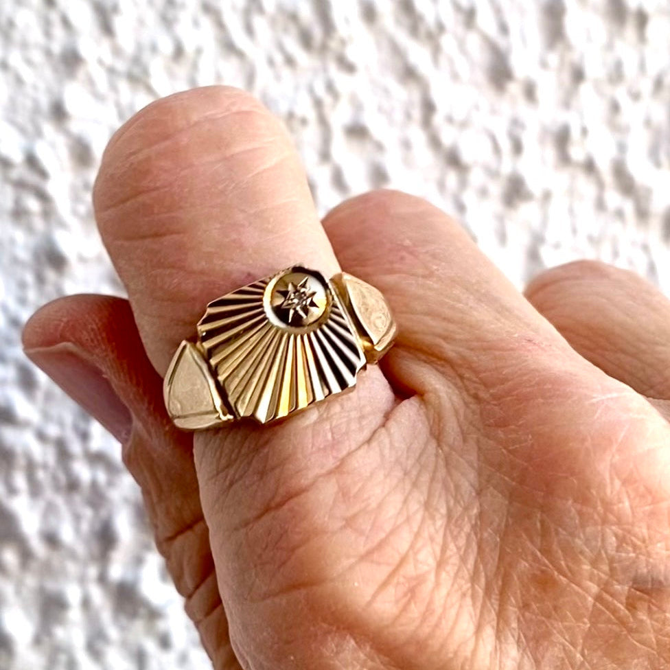 SOLD  Stunning 9ct gold signet ring with diamond feature