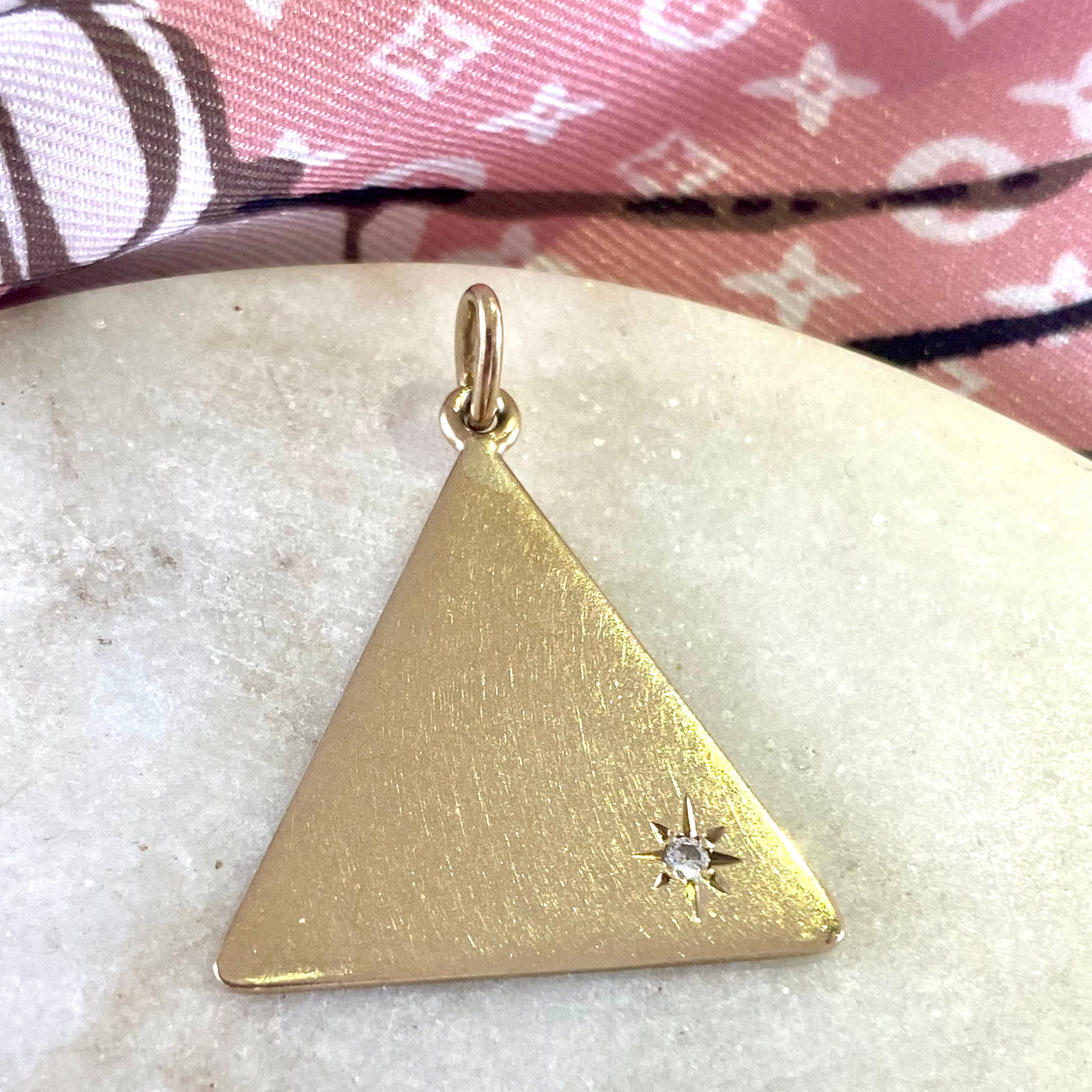 Vintage 9ct triangle pendant with diamond feature - RARE