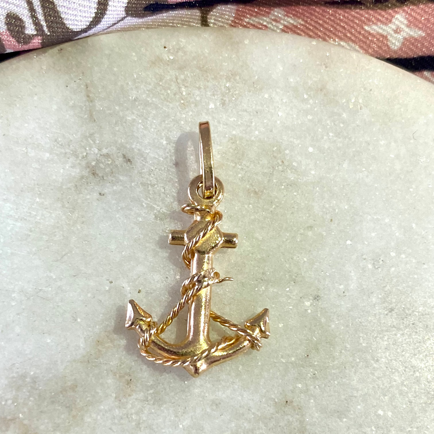SOLD   Buttery Italian made 18ct gold anchor pendant