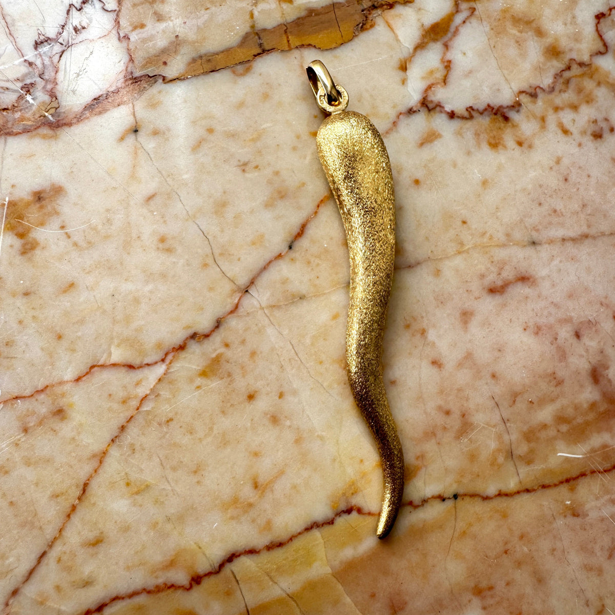 GIANT shimmering 1984 Unoaerre 9ct Cornicello with UK hallmarks