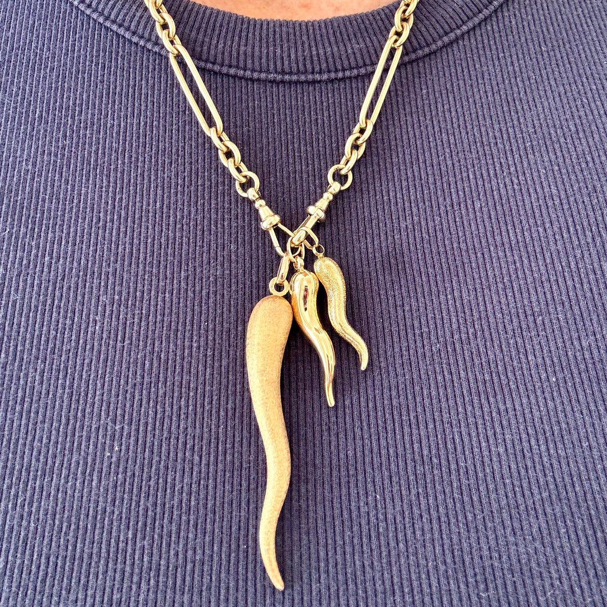 GIANT shimmering 1984 Unoaerre 9ct Cornicello with UK hallmarks