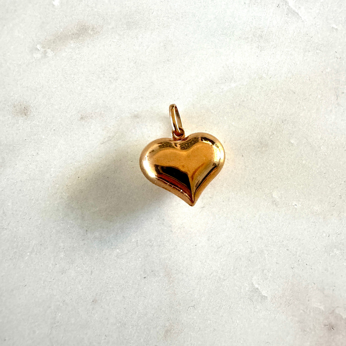 Rosy tone gold puffy heart pendant!