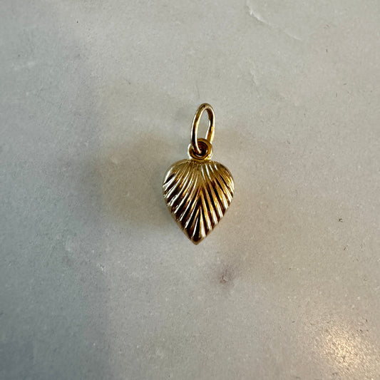 Small sunray 9ct puffy heart pendant
