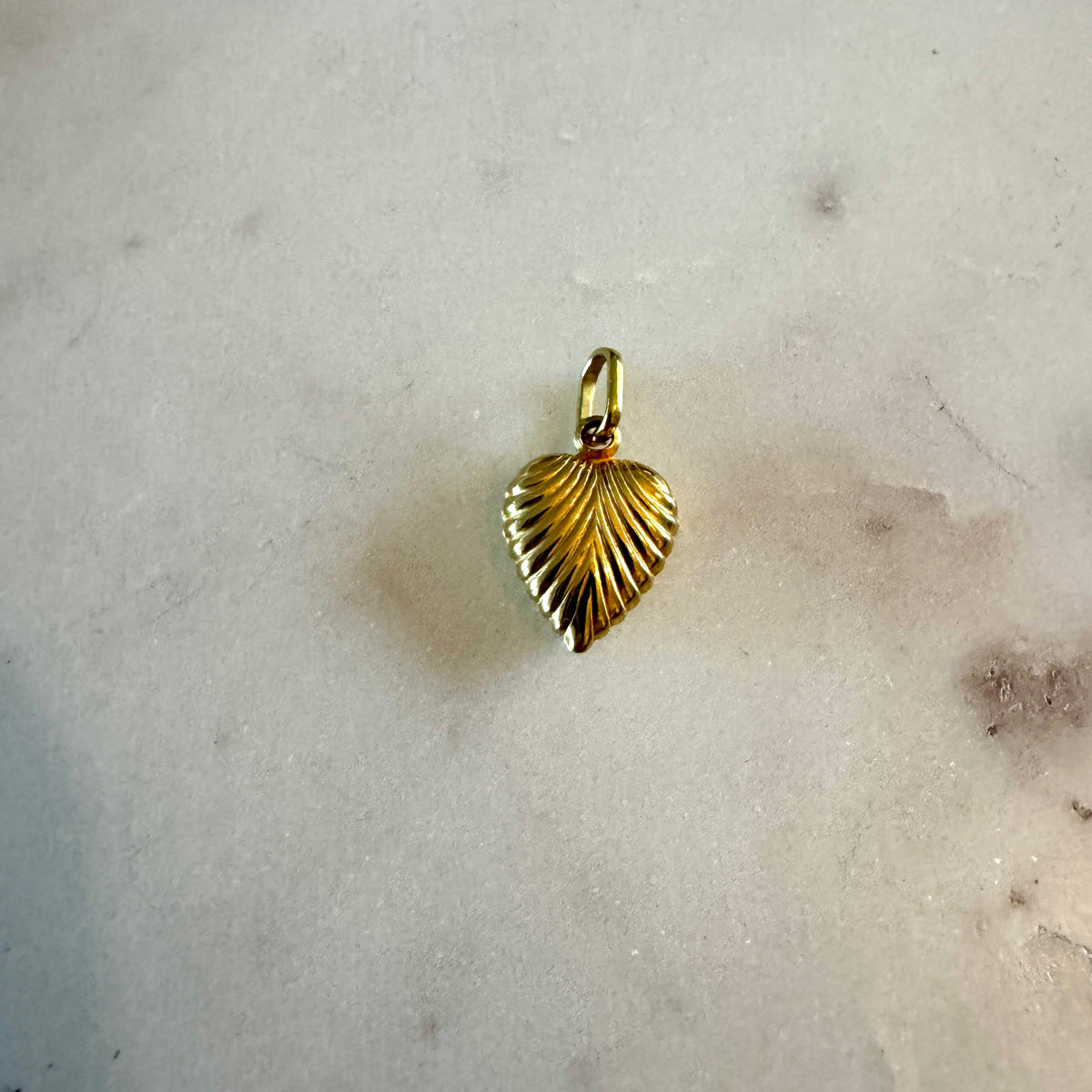 18ct Italian sunray style puffy heart! Divine!