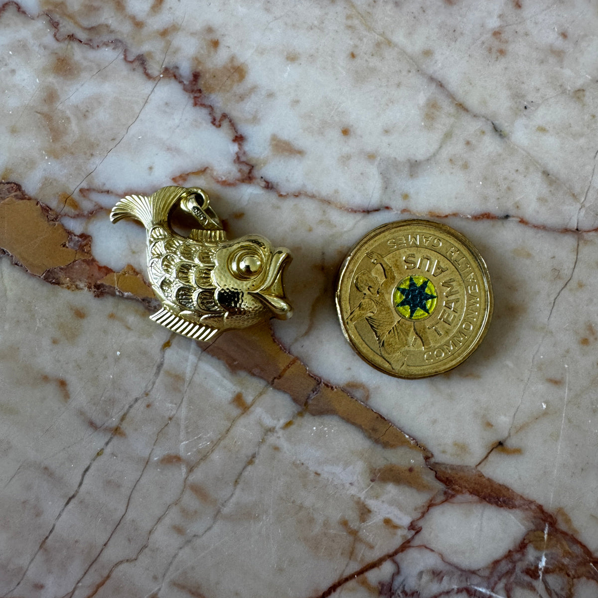Vintage 14ct PUFFY fish pendant - this one is very special!!