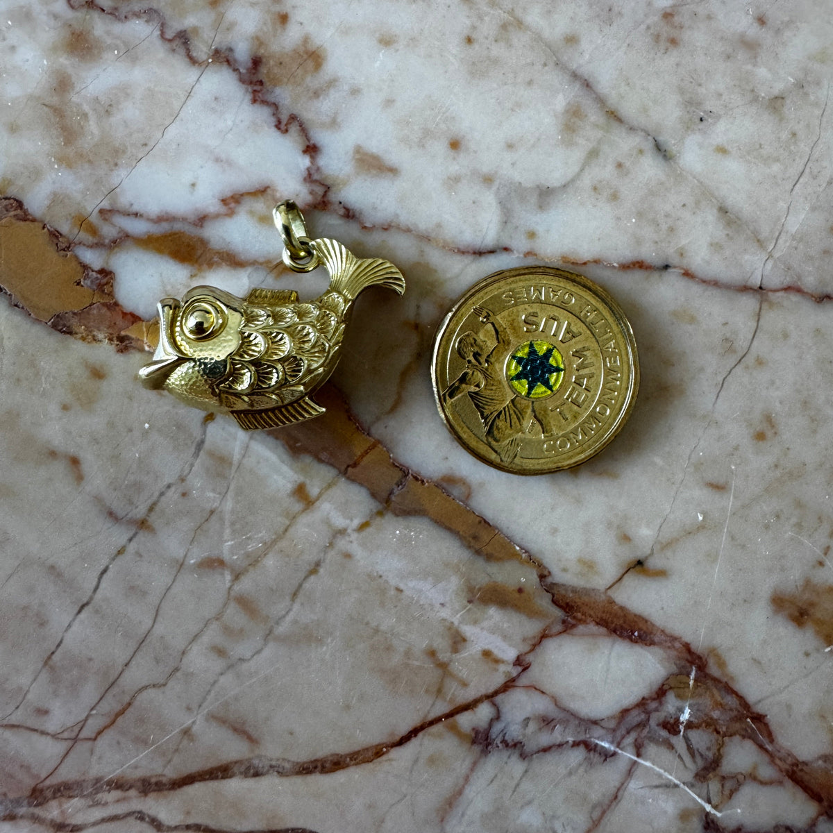 Vintage 14ct PUFFY fish pendant - this one is very special!!