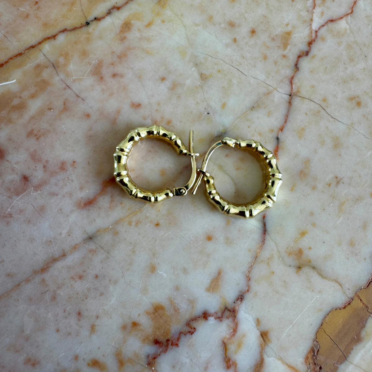 Just in!! Rare small 9ct Unoaerre bamboo hoops!!