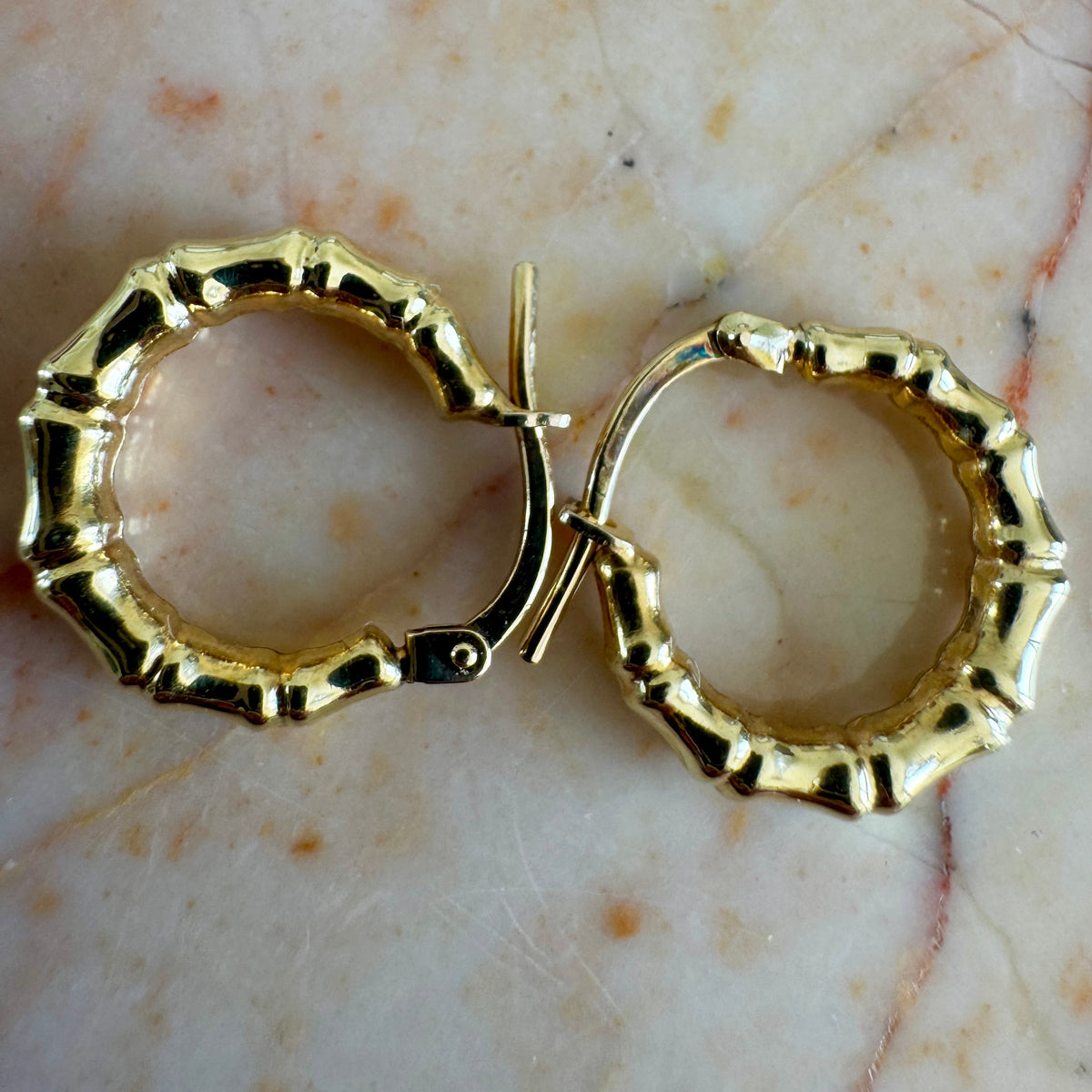 Just in!! Rare small 9ct Unoaerre bamboo hoops!!