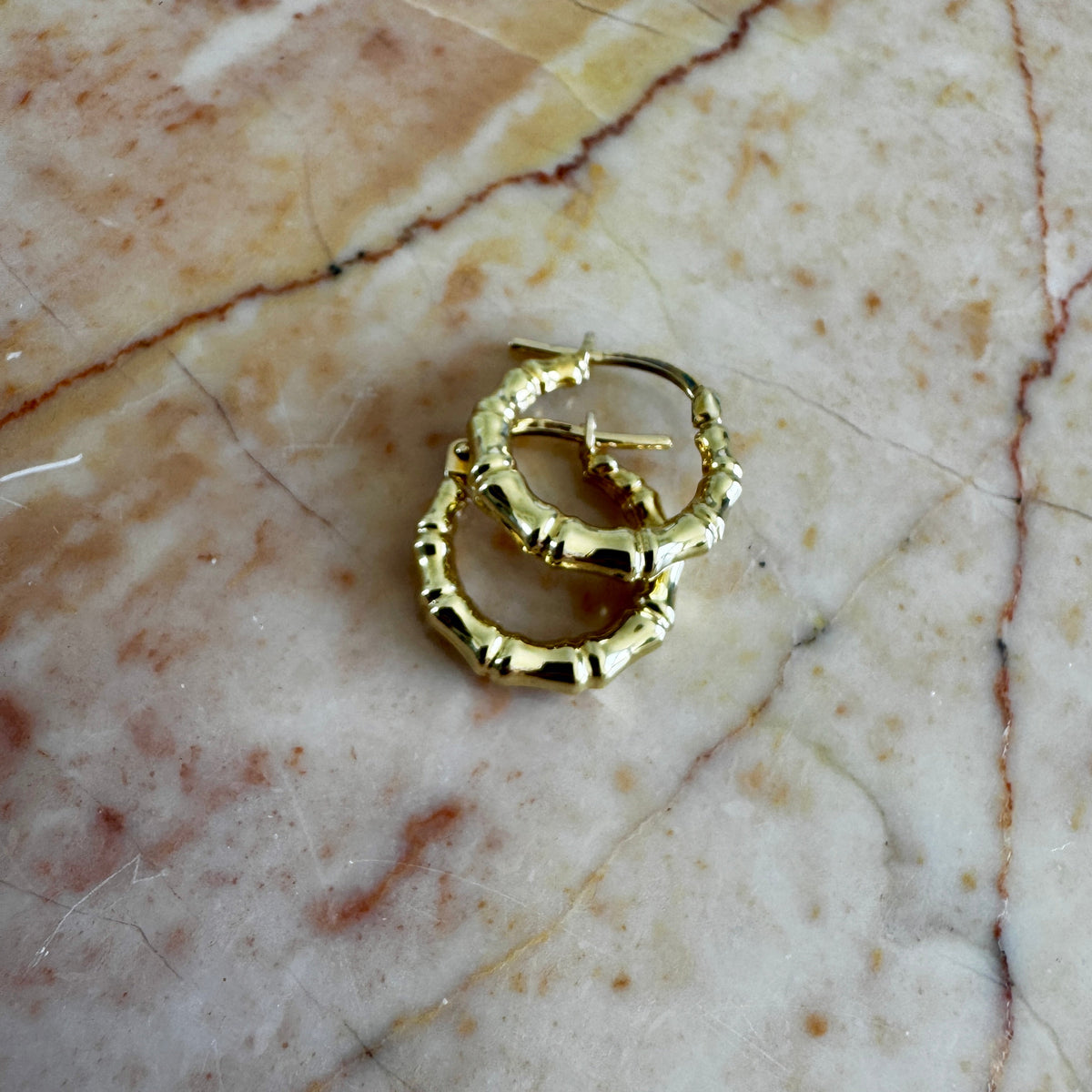 Just in!! Rare small 9ct Unoaerre bamboo hoops!!