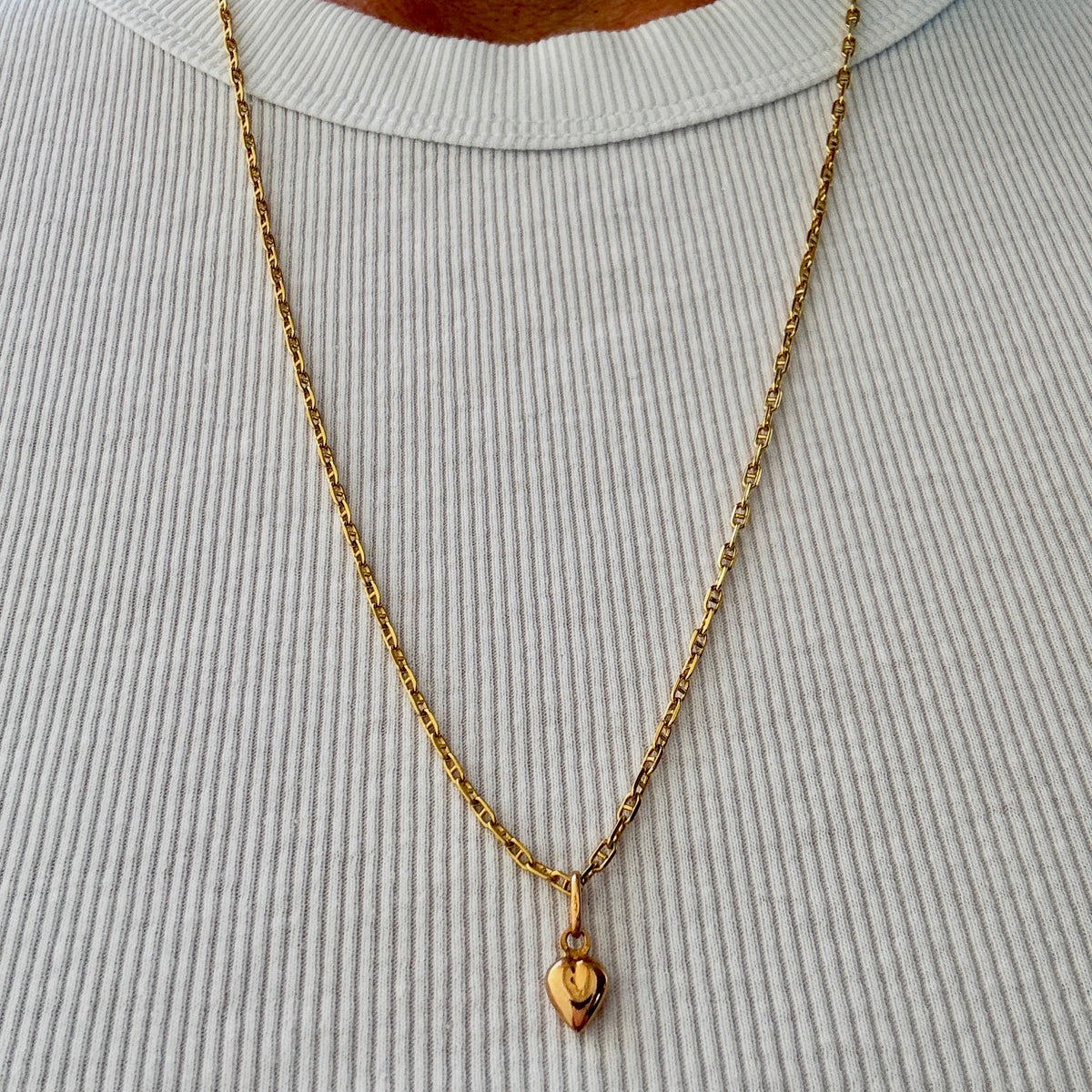 18ct baby puffy heart pendant or charm - old gold rosy colour