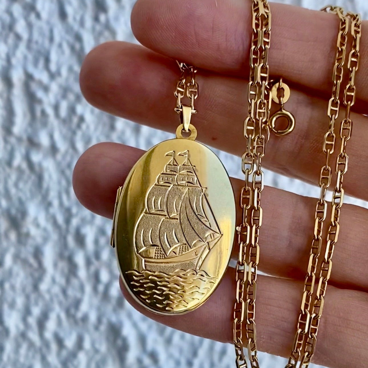 Large UK Vintage 9ct nautical locket - beautiful addition to your neck stack!