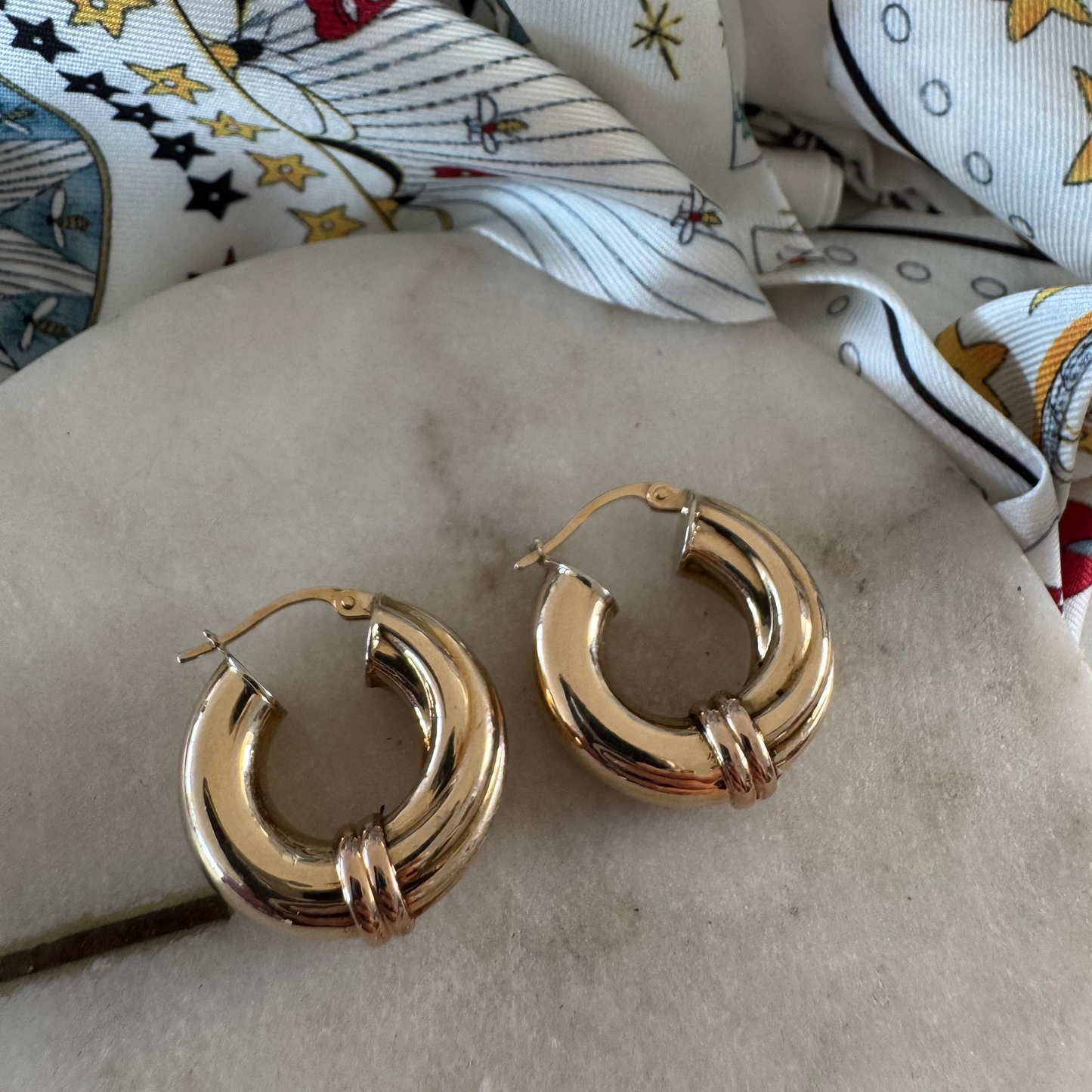 SOLD - DIVINE!! Vintage extra chubby Unoaerra hoop earrings!