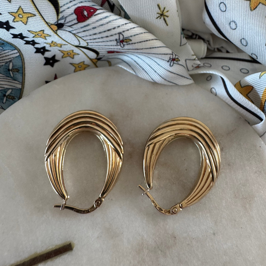 Stunning Vintage 9ct cross ribbed Unoaerre hoop earrings!