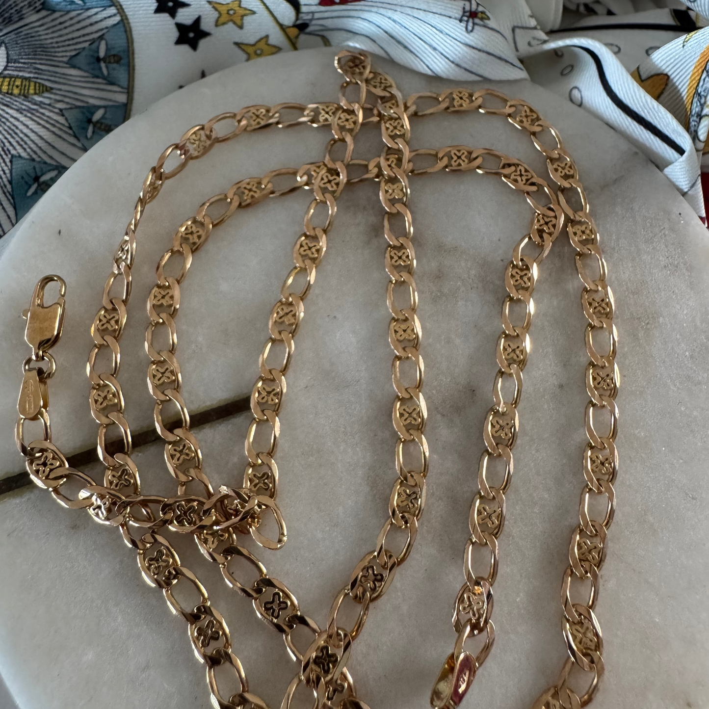 Stand out piece! Vintage 9ct Unoaerre necklace - perfect stacker