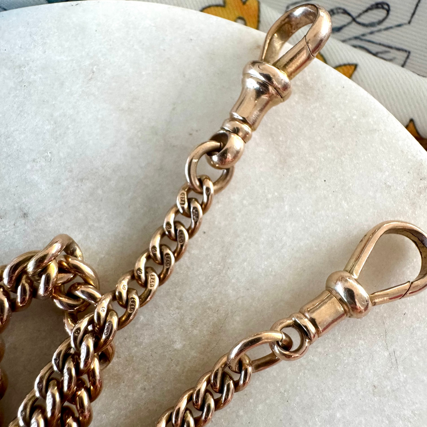 Sold - Solid gold graduated curb link albert necklace with T-bar - fully stamped!!!!